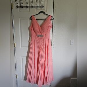Elegant Pink Sleeveless Jumpsuit Size 14